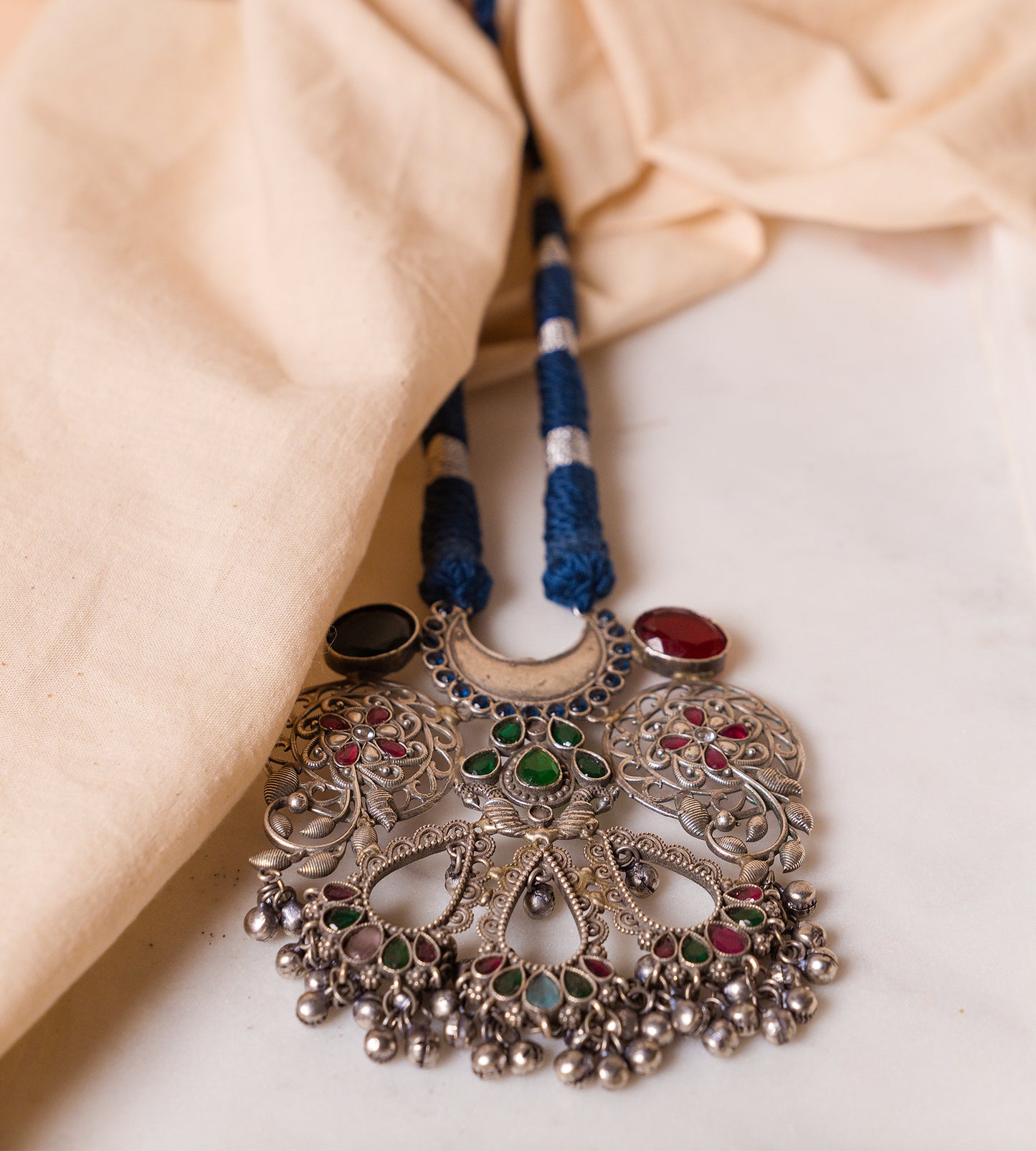 Stoned Flower Necklace
