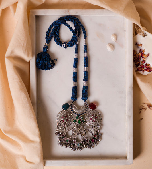 Stoned Flower Necklace
